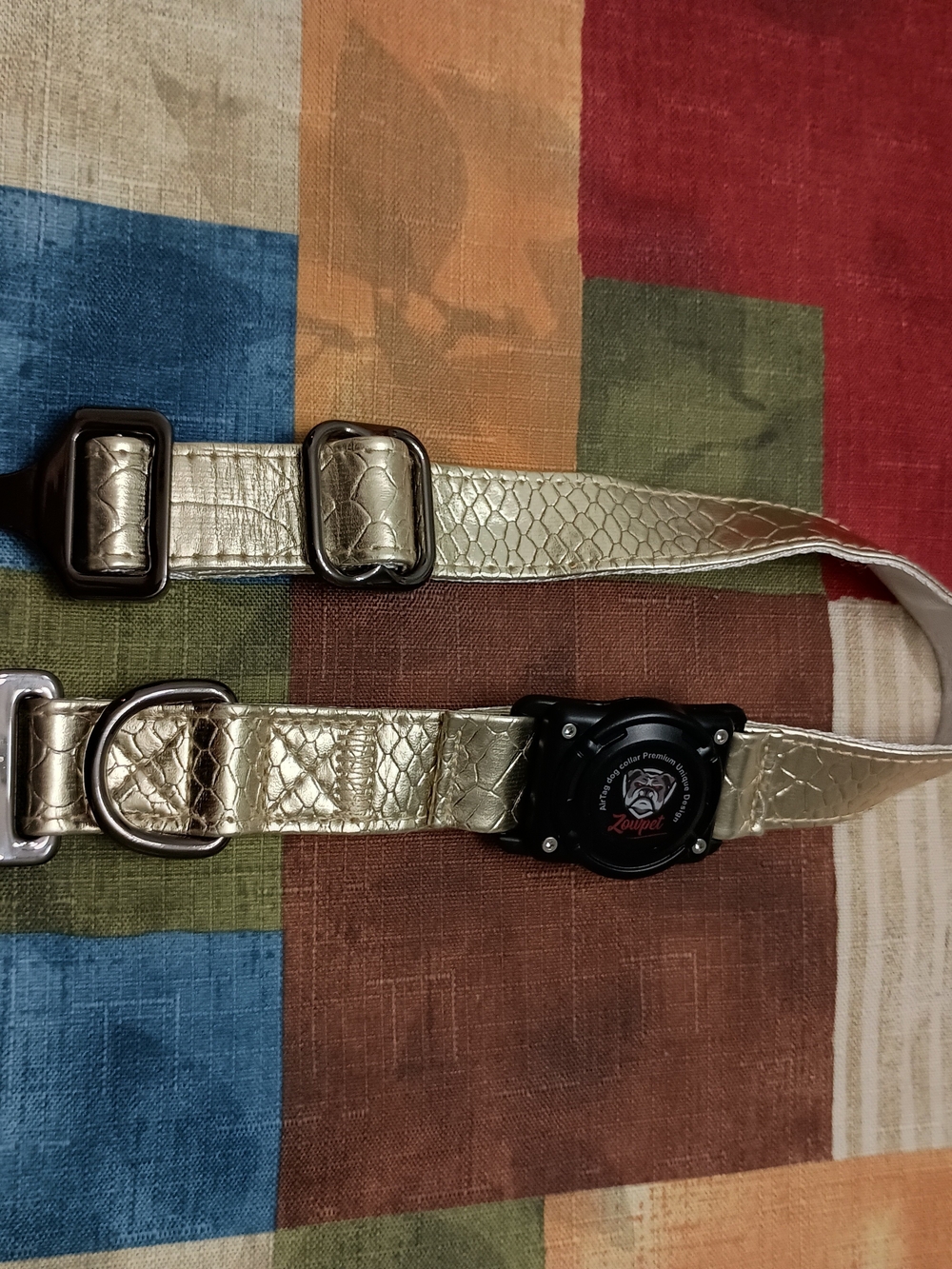 Zowpet Air Tag Dog Collar Premium Unique Design Metallic Gold * Size LARGE *
